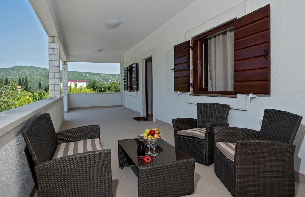 Villa Vinea Prapatnica Luaran gambar