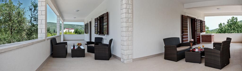 Villa Vinea Prapatnica Luaran gambar